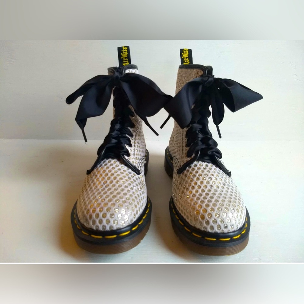 RARE DR MARTENS SILVER GLITTER BOOTS OVAL DESIGN VINTAGE MADE IN ENGLAND US 7 - Picture 2 of 10